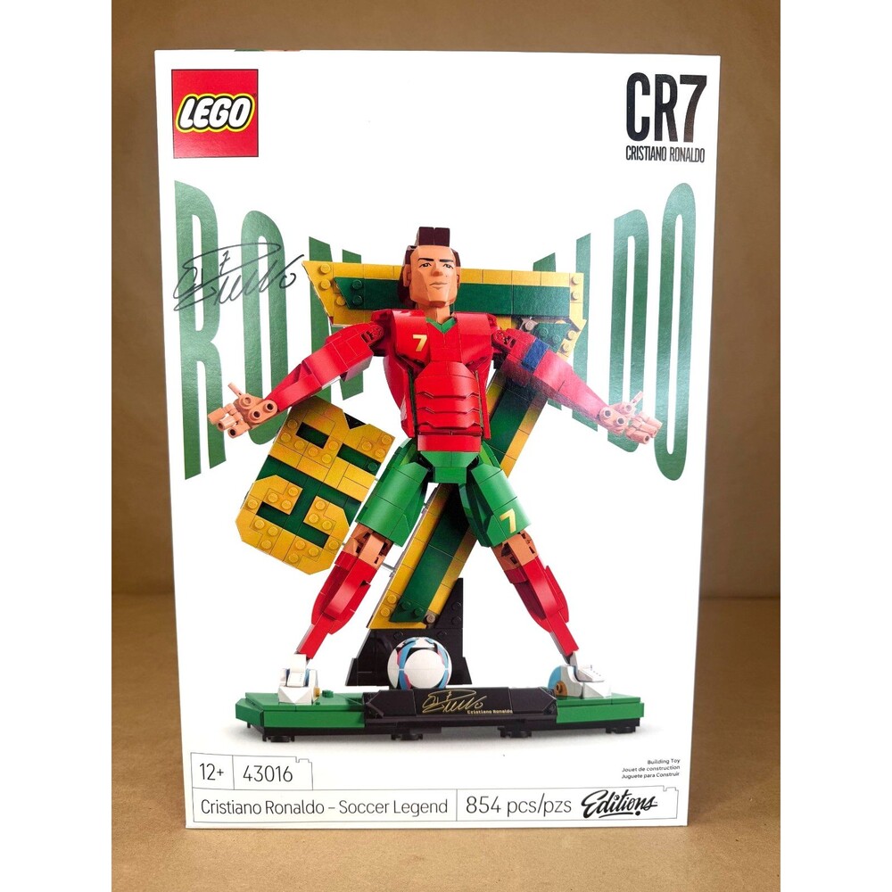 LEGO Editions Cristiano Ronaldo – Soccer Legend (Set 43016) NEW SEALED BOX